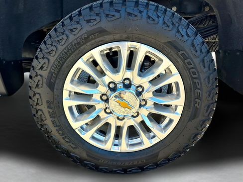 Used 2023 Chevrolet Silverado 3500 High Country w/ Z71 Off-Road Package AWD/4WD image 25