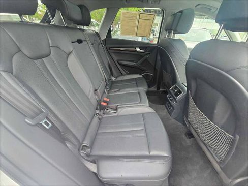 Used 2019 Audi Q5 2.0T Premium Plus w/ Premium Plus Package AWD/4WD image 12
