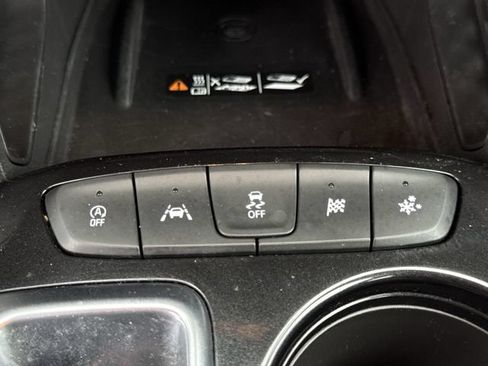Certified 2022 Chevrolet TrailBlazer RS w/ Sun and Liftgate Package FWD image 23