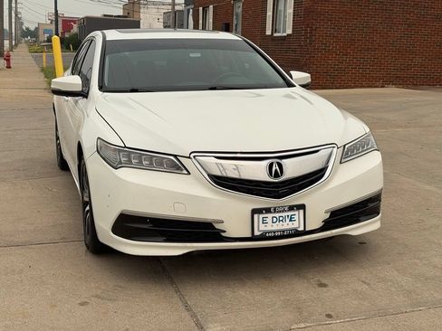 Used 2015 Acura TLX FWD image 3