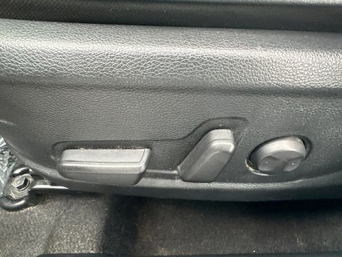 Used 2021 Kia Seltos EX image 12