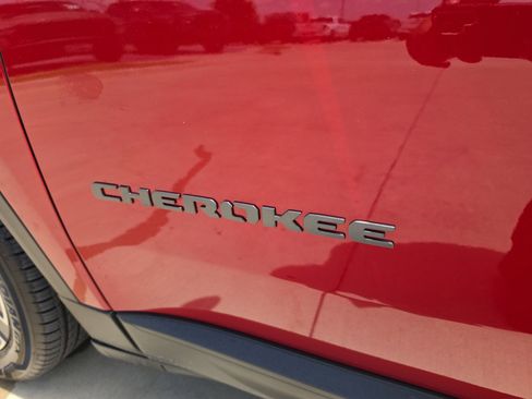 New 2026 Jeep Cherokee Laredo AWD/4WD image 10