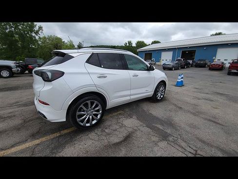 Used 2025 Buick Encore GX Avenir w/ Avenir Technology Package AWD/4WD image 9