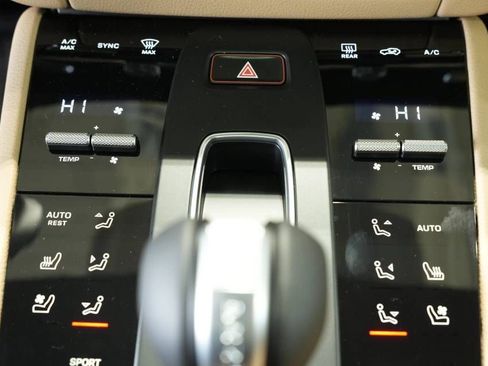 New 2026 Porsche Macan S image 21