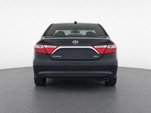 Used 2017 Toyota Camry XLE FWD image 3