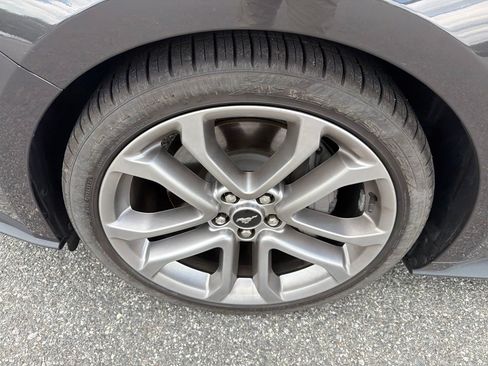 Used 2022 Ford Mustang GT Premium RWD image 11