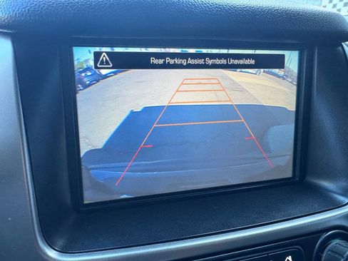 Used 2016 Chevrolet Suburban LT image 18