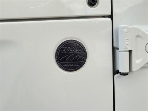 Used 2022 Jeep Wrangler Unlimited Sport image 25