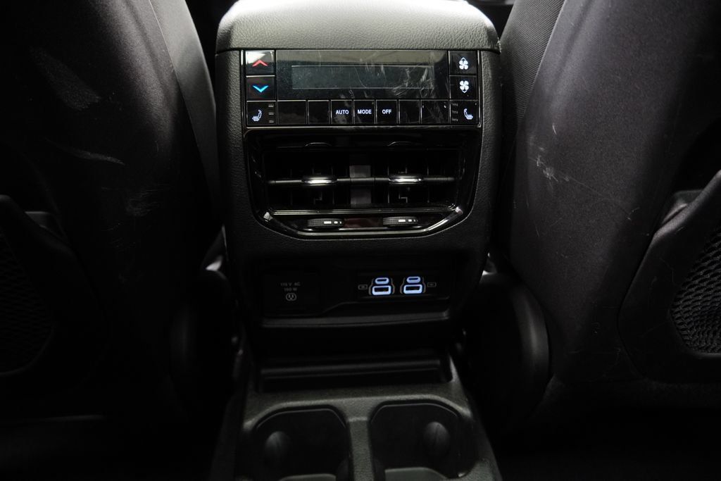 Certified 2025 Jeep Grand Cherokee L Limited AWD/4WD image 27