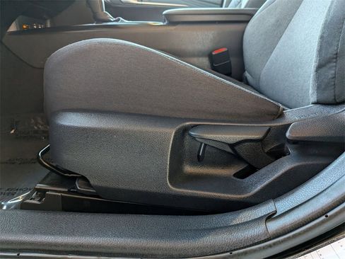 Used 2025 Toyota Camry LE image 14