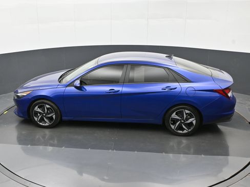 Used 2023 Hyundai Elantra SEL w/ Convenience Package FWD image 36