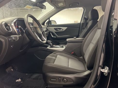 Certified 2025 Chevrolet Blazer LT w/ Midnight/Sport Edition image 7