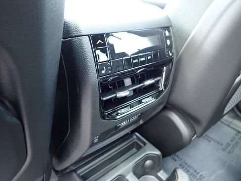 New 2025 Jeep Grand Cherokee L Limited w/ Luxury Tech Group II image 15