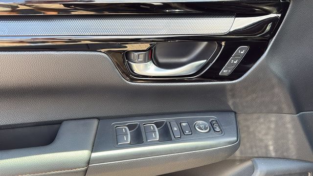 Used 2023 Honda CR-V Sport Touring image 9