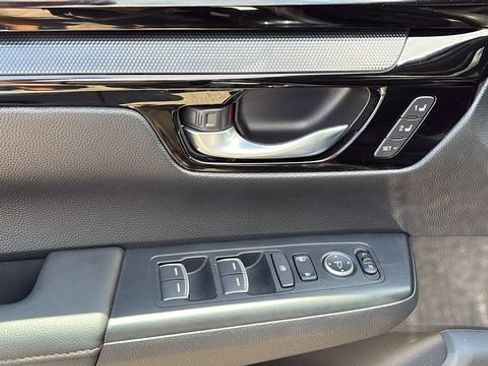 Used 2023 Honda CR-V Sport Touring image 9