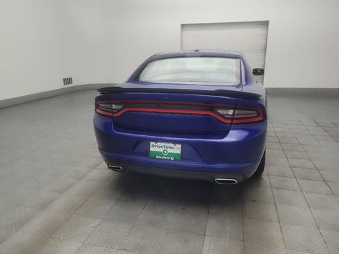 Used 2020 Dodge Charger SXT w/ Blacktop Package RWD image 7