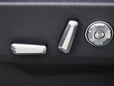 Used 2025 Lincoln Navigator Black Label image 14