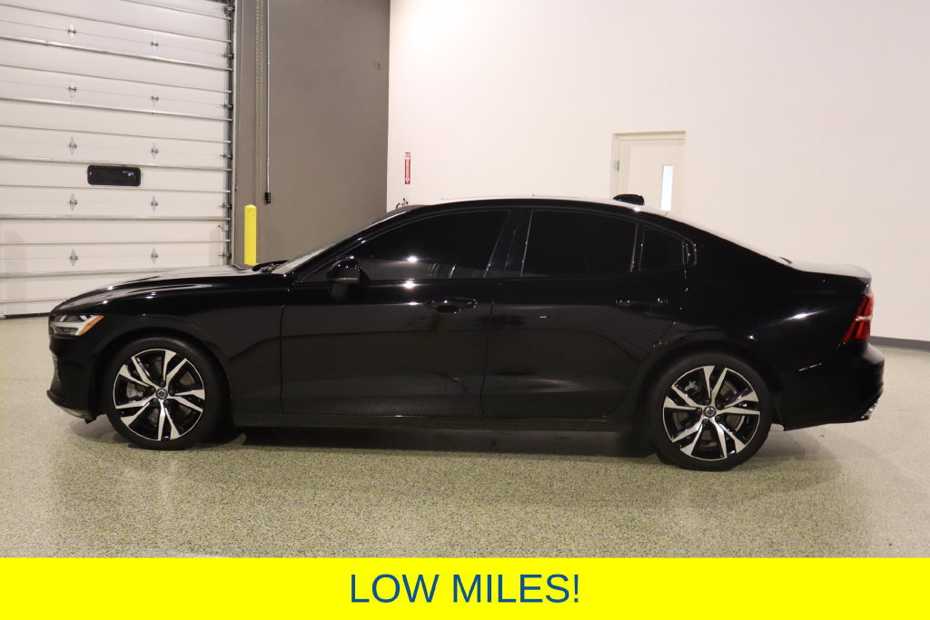 Used 2020 Volvo S60 T5 Momentum FWD image 5