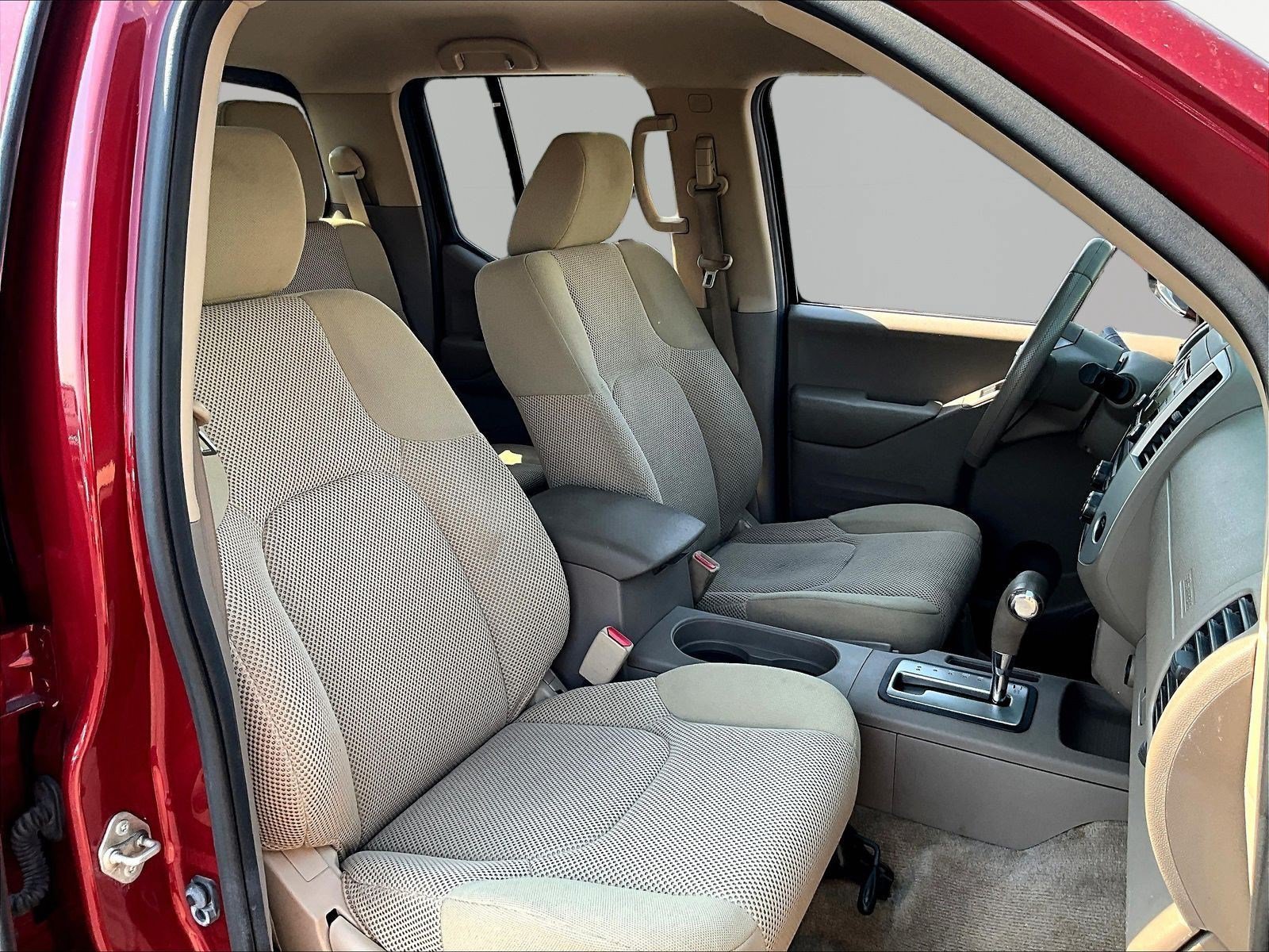Used 2018 Nissan Frontier SV RWD image 29