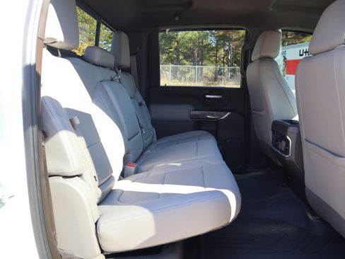 Used 2021 Chevrolet Silverado 2500 LTZ w/ LTZ Convenience Package image 31