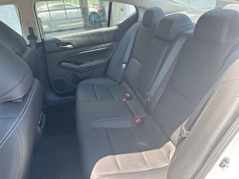 Used 2023 Nissan Altima 2.5 SL AWD/4WD image 18