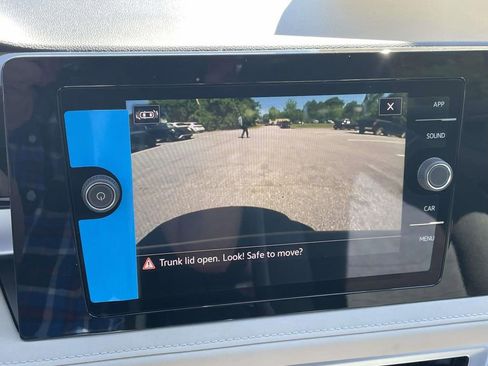 New 2026 Volkswagen Taos SE FWD image 27