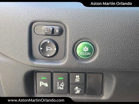 Used 2017 Honda Pilot Touring image 26