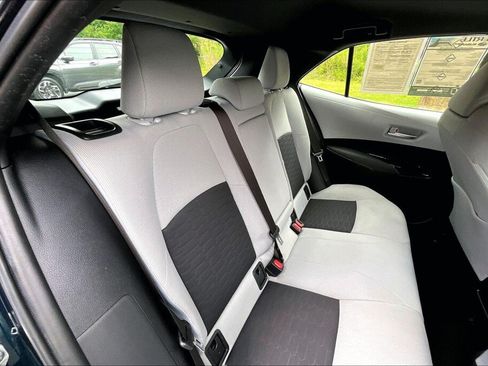 Used 2022 Toyota Corolla SE w/ SE Preferred Package FWD image 15