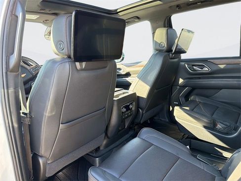 Used 2021 Chevrolet Tahoe High Country image 14