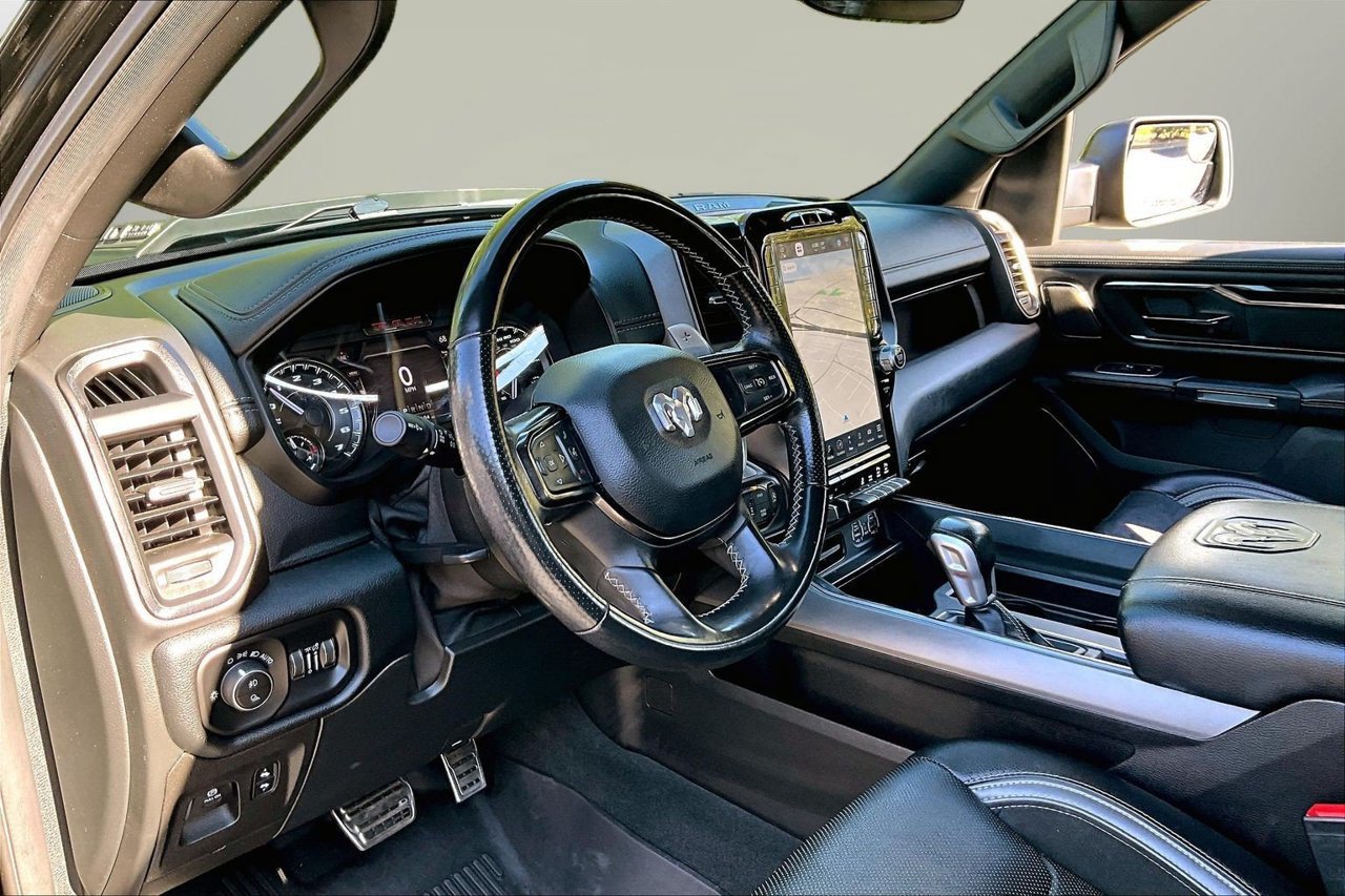 Used 2022 RAM 1500 Laramie AWD/4WD image 18