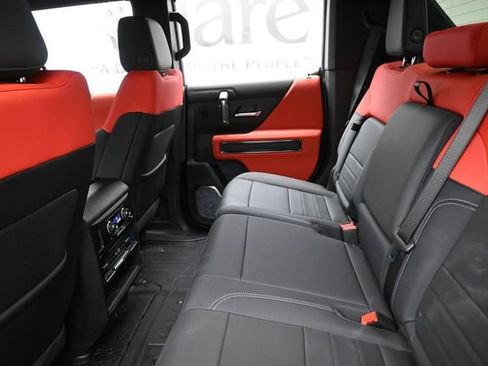 Used 2026 GMC Hummer EV 4x4 Crew Cab w/ Carbon Fiber Edition Package image 23