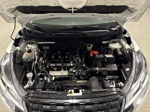 Used 2023 Nissan Kicks SV image 12