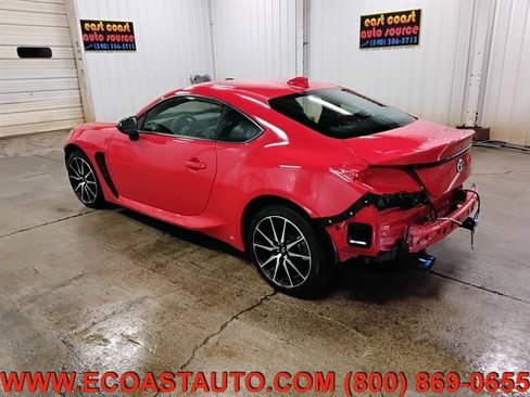 Used 2023 Toyota GR86 w/ ALL Weather Mat Package (TMS) image 6