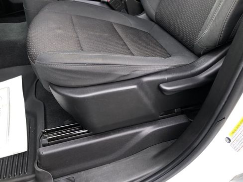 Used 2020 Chevrolet Silverado 2500 Custom w/ Custom Value Package image 14