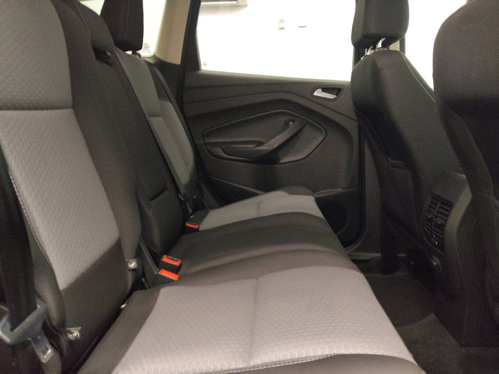 Used 2017 Ford Escape SE AWD/4WD image 19