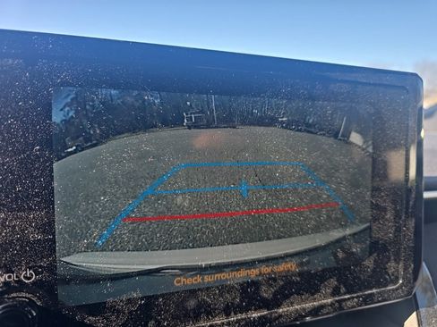 Used 2025 Toyota Corolla SE image 19