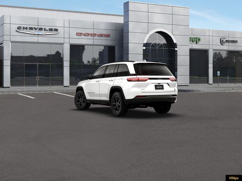 New 2026 Jeep Grand Cherokee Altitude AWD/4WD image 5