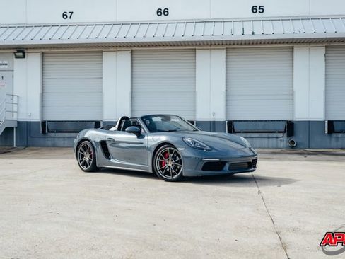 Used 2017 Porsche 718 Boxster S image 40