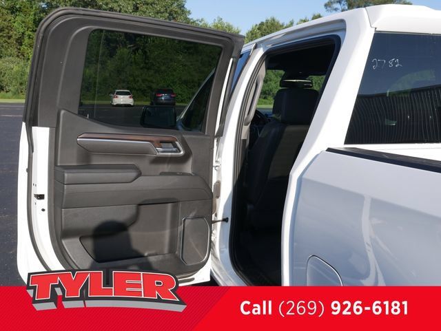 Used 2025 GMC Sierra 1500 SLT AWD/4WD image 20