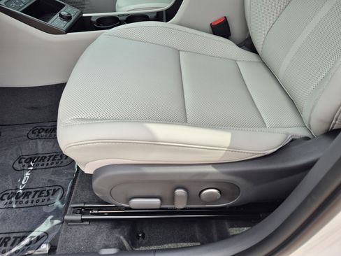New 2026 Hyundai Kona Limited FWD image 20