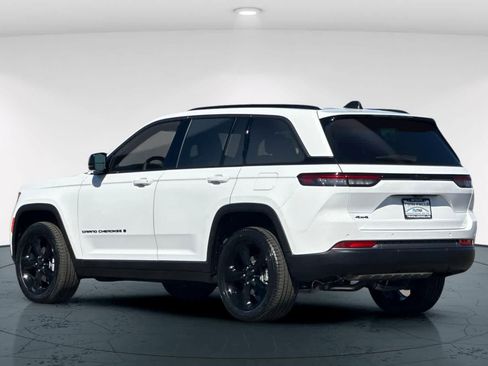 New 2026 Jeep Grand Cherokee Limited image 8