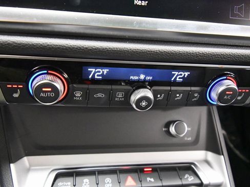 Used 2025 Audi Q3 2.0T Premium image 26