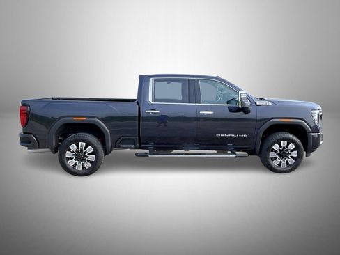 Certified 2024 GMC Sierra 2500 Denali w/ Denali Reserve Package AWD/4WD image 4