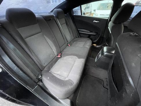 Used 2018 Dodge Charger SXT image 30