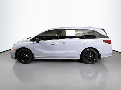 Used 2024 Honda Odyssey Sport image 4