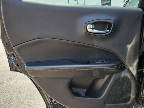 Used 2019 Jeep Compass Limited AWD/4WD image 10