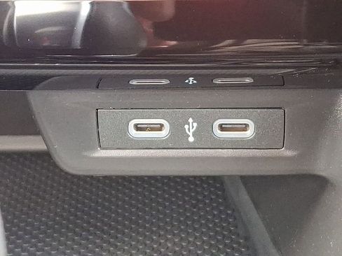 Used 2025 Volkswagen Jetta S image 23