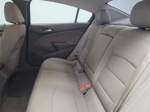 Used 2016 Chevrolet Cruze LT w/ Convenience Package image 18