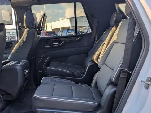 Used 2026 GMC Yukon Elevation w/ Elevation Premium Package RWD image 25