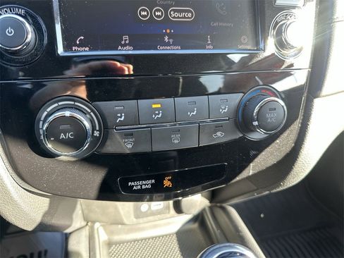 Used 2019 Nissan Rogue S w/ Special Edition Package image 18